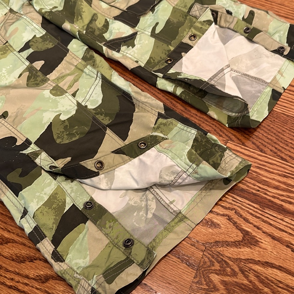 FP Movement Stadium Camo print pants. Snap bottoms, pockets, drawstring. S NWT - Picture 11 of 16